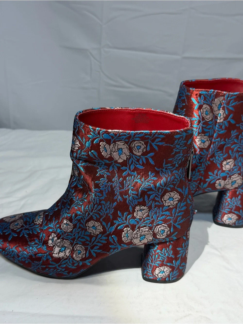 Gianni Bini Catalano Burgundy Brocade Floral Jacquard Ankle Boots 8.5Wmn